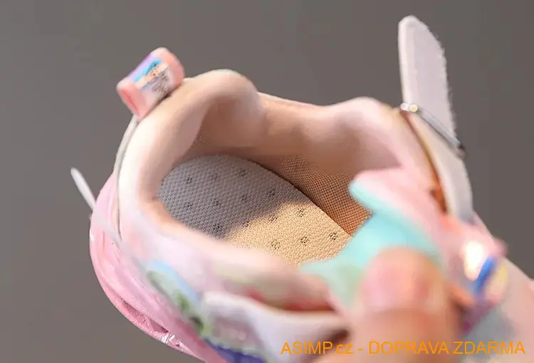 Dětské svítící tenisky Elsa Frozen 