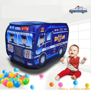 Stanový domek, policejní auto se střešním oknem